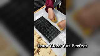 1 মিমি পুরু ঘড়ি কভার গ্লাস লেজার ব্যাচ কাটিয়া বিজ্ঞপ্তি